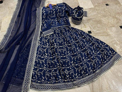 Luxury Embroidered 4-Piece Shamoz Silk Set