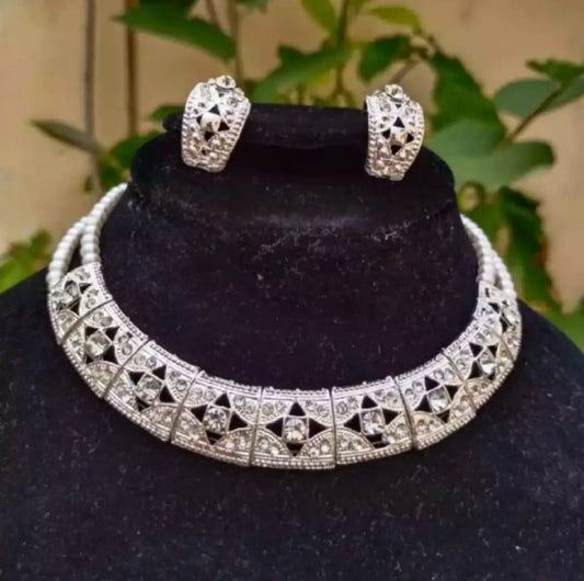 Elegant Silver Necklace with Stylish Earrings – Perfect for Any Occasion