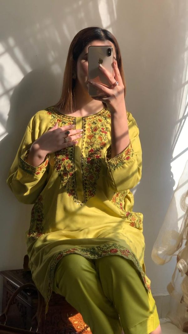 Mehndi 2-Piece Stitched Pocket Embroidered Linen Suit